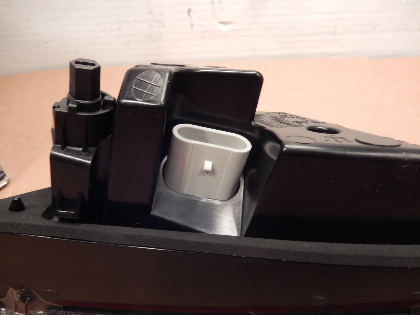 Maserati Quattroporte NEW Rear Right Hand, Passenger Tail Light # 6700016300