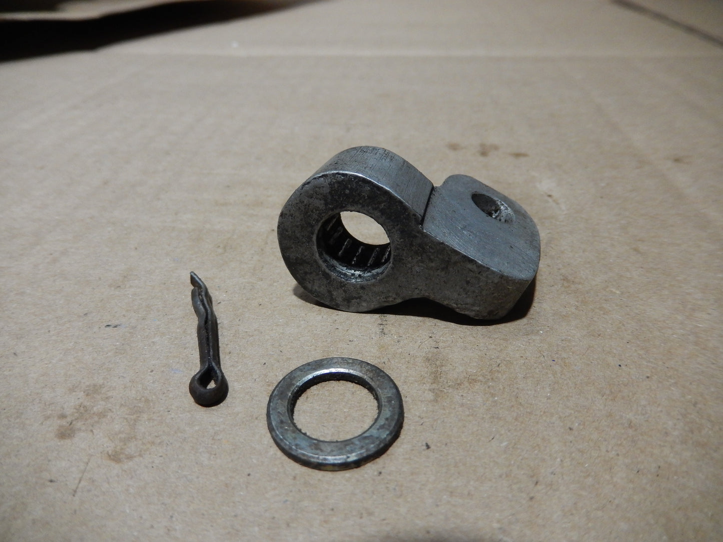 Maserati Quattroporte Three 4.9 Engine Cross Throttle Rod Right Mount Bracket