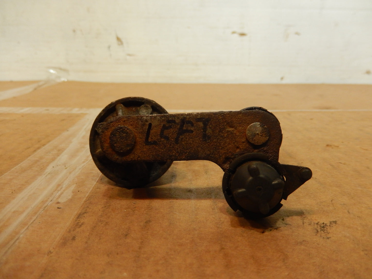 Datsun 280ZX Left Side Windshield Wiper Crank - Complete Assembly