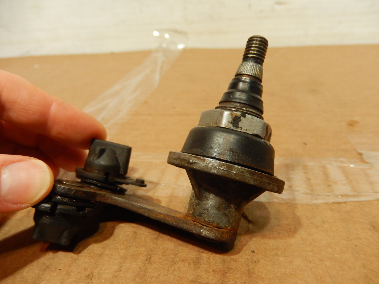 Datsun 280ZX Left Side Windshield Wiper Crank - Complete Assembly