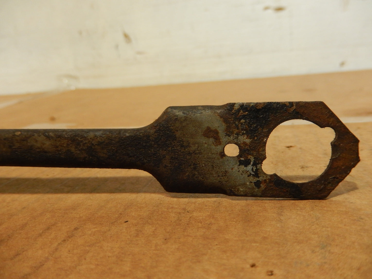 Datsun 280ZX Windshield Wiper Crank Rod