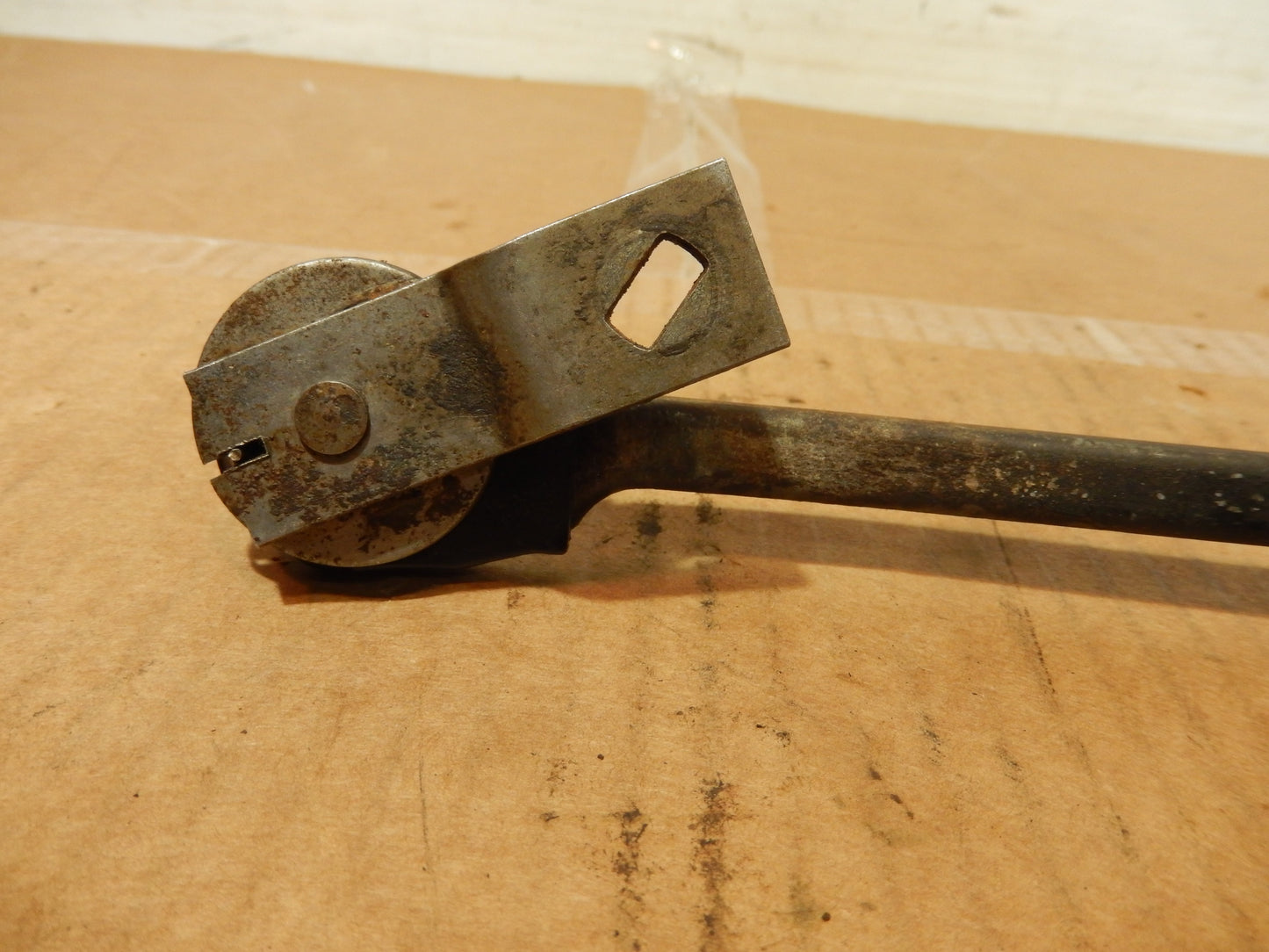 Datsun 280ZX Windshield Wiper Crank Rod