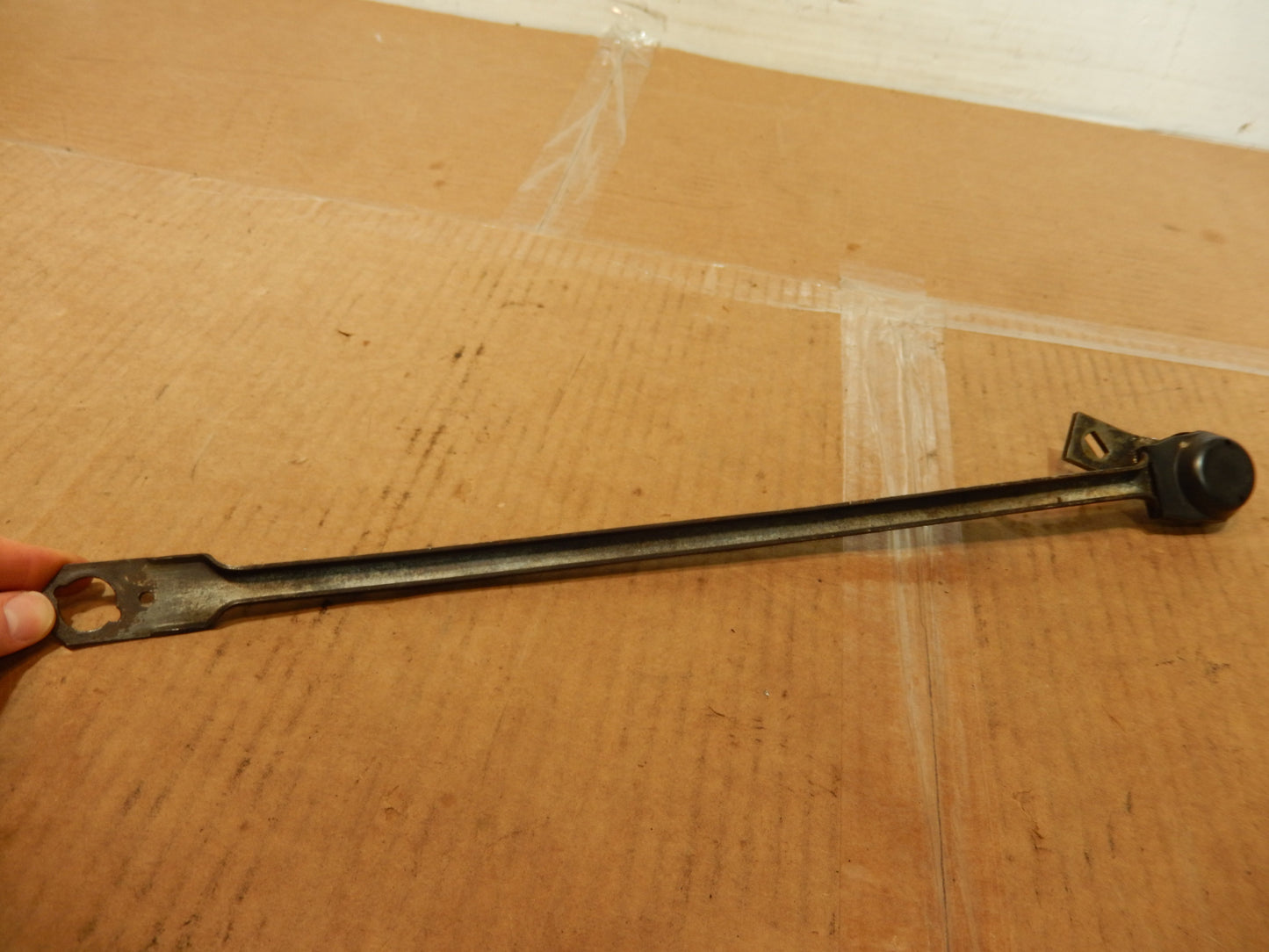 Datsun 280ZX Windshield Wiper Crank Rod