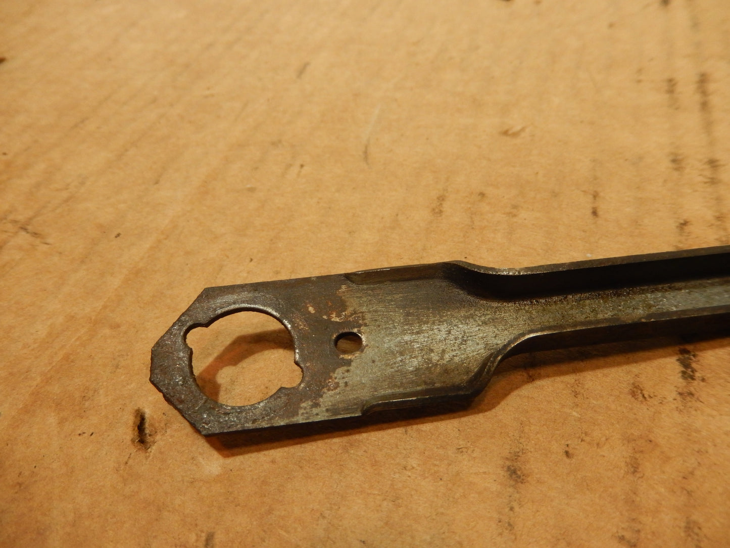 Datsun 280ZX Windshield Wiper Crank Rod