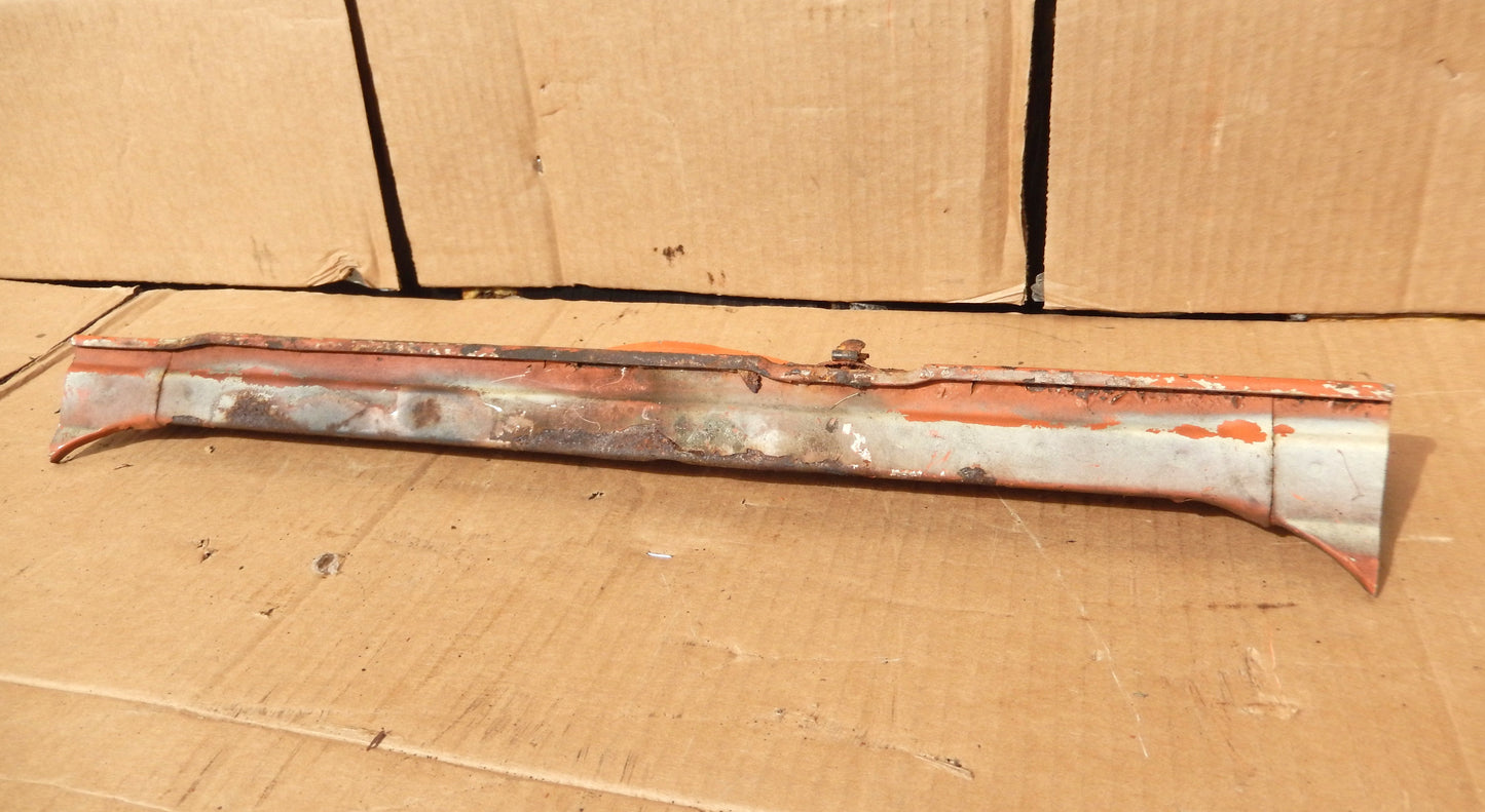 Datsun 240Z Front Top Central Body Cut