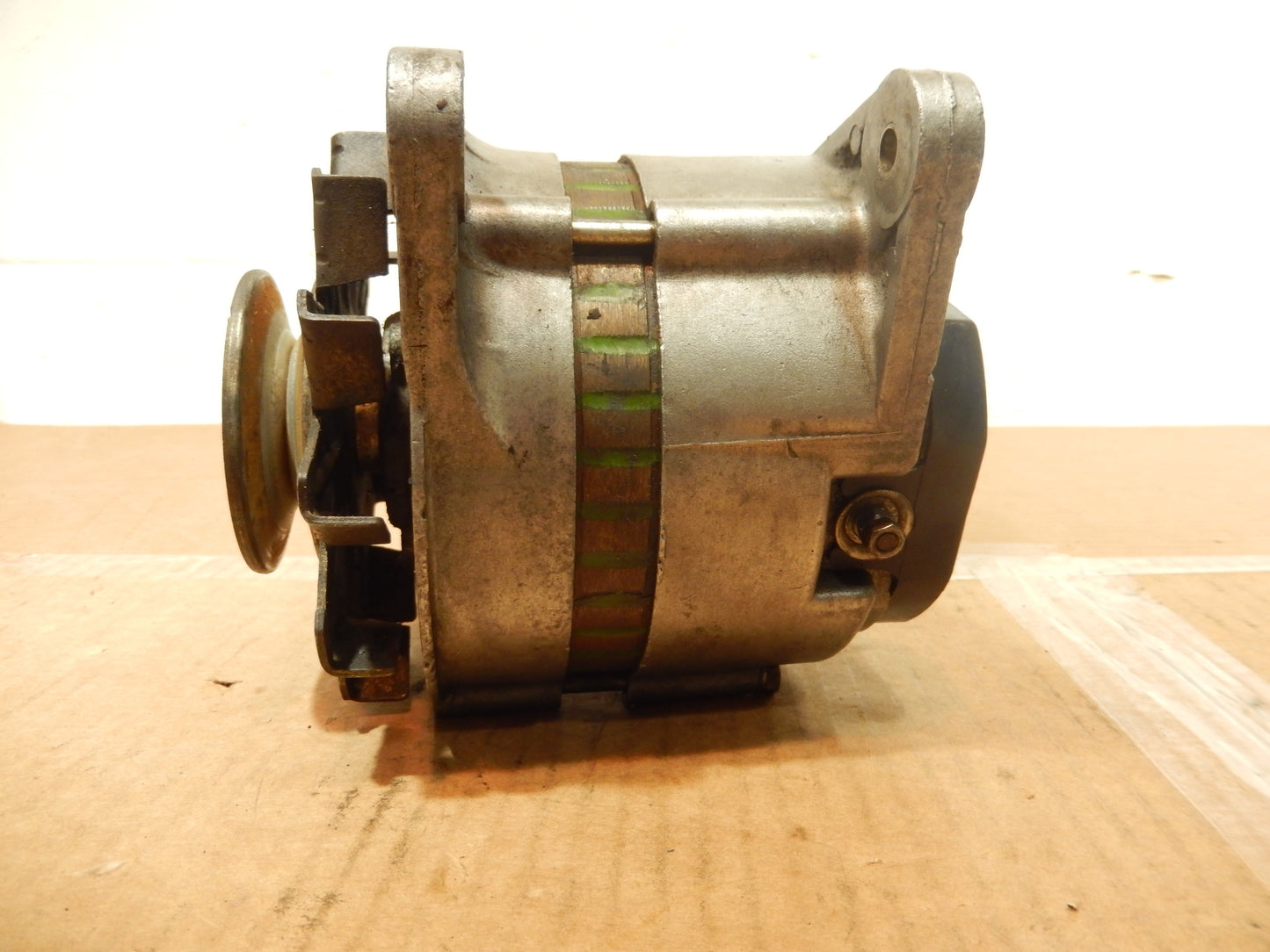 Datsun 280ZX OEM HITACHI Alternator