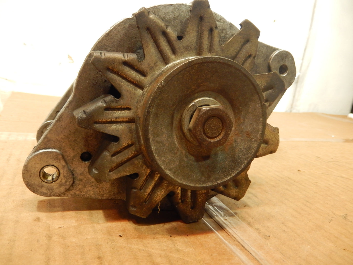 Datsun 280ZX OEM HITACHI Alternator