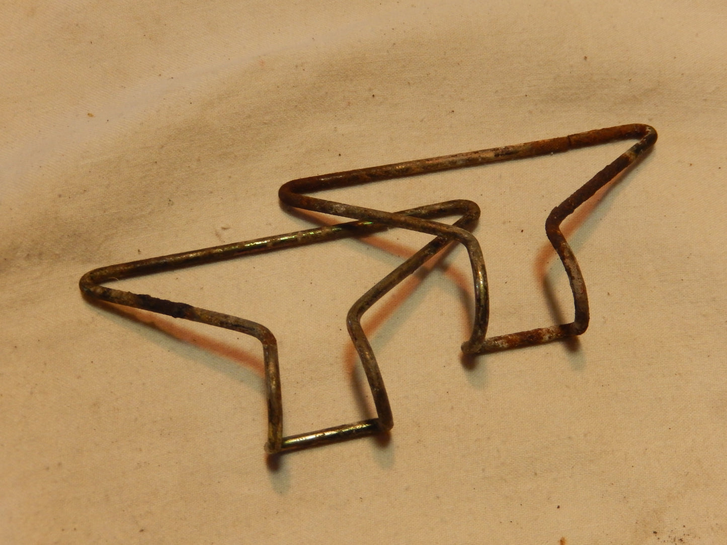 Datsun 260Z Spare Tire Rubber Retainer Clips
