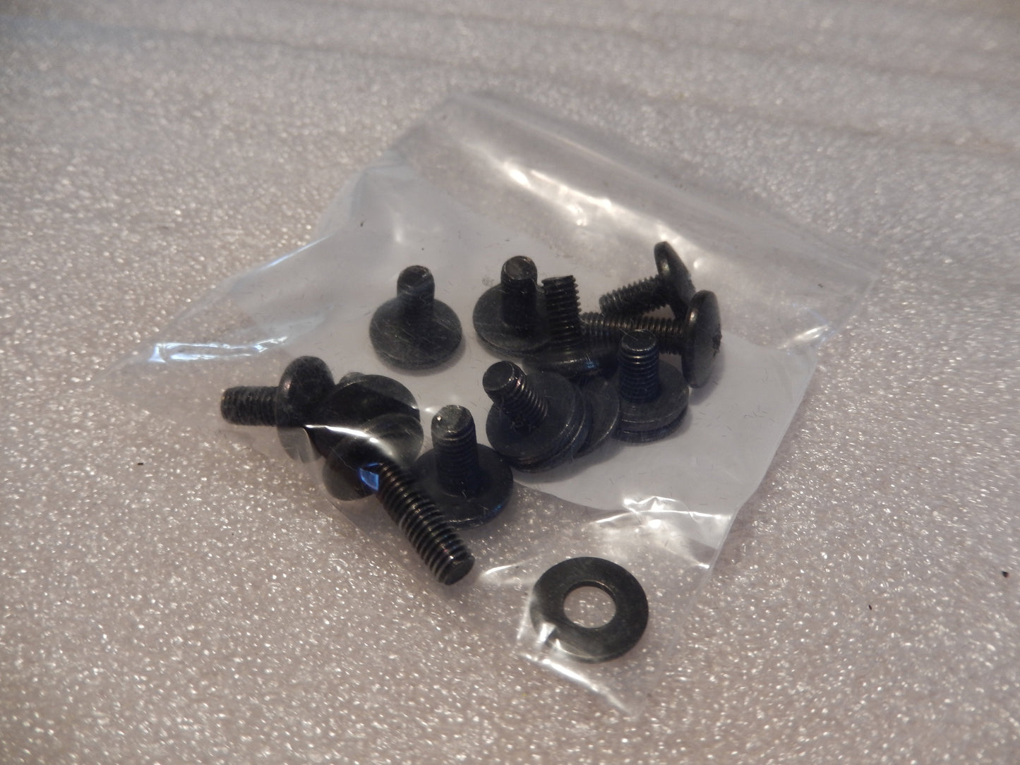 Maserati Quattroporte Glove Box Liner and Lock Mechanism