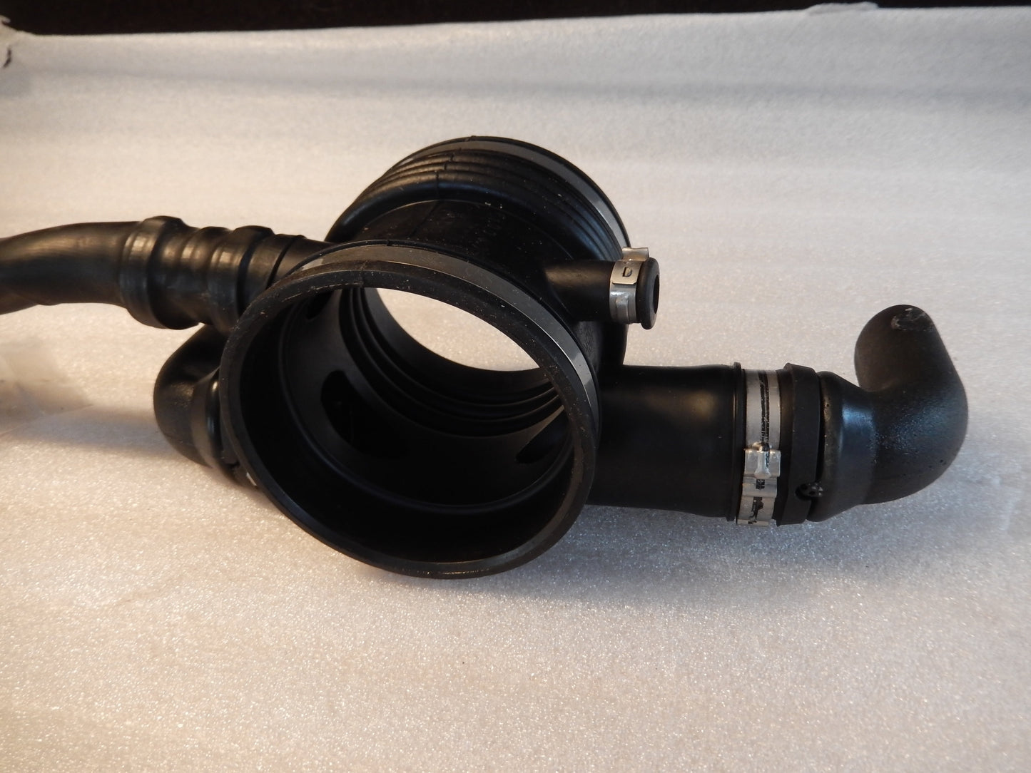 Maserati Quattroporte Throttle Body Crankcase / Conveyer Hose