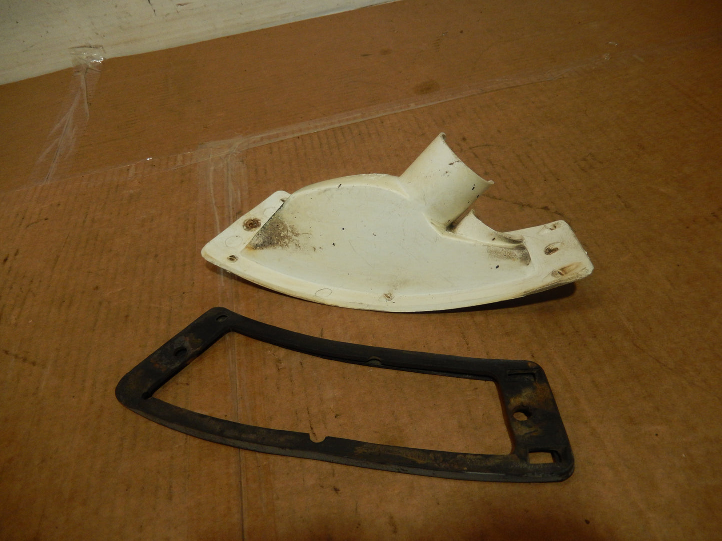 Datsun 240Z Front Driver Turn Signal Body + Gasket