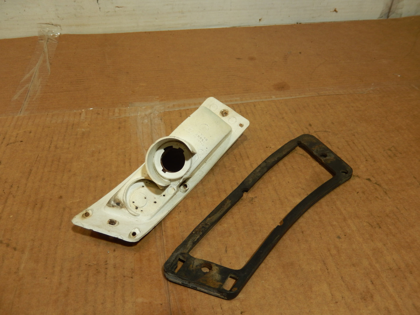 Datsun 240Z Front Driver Turn Signal Body + Gasket