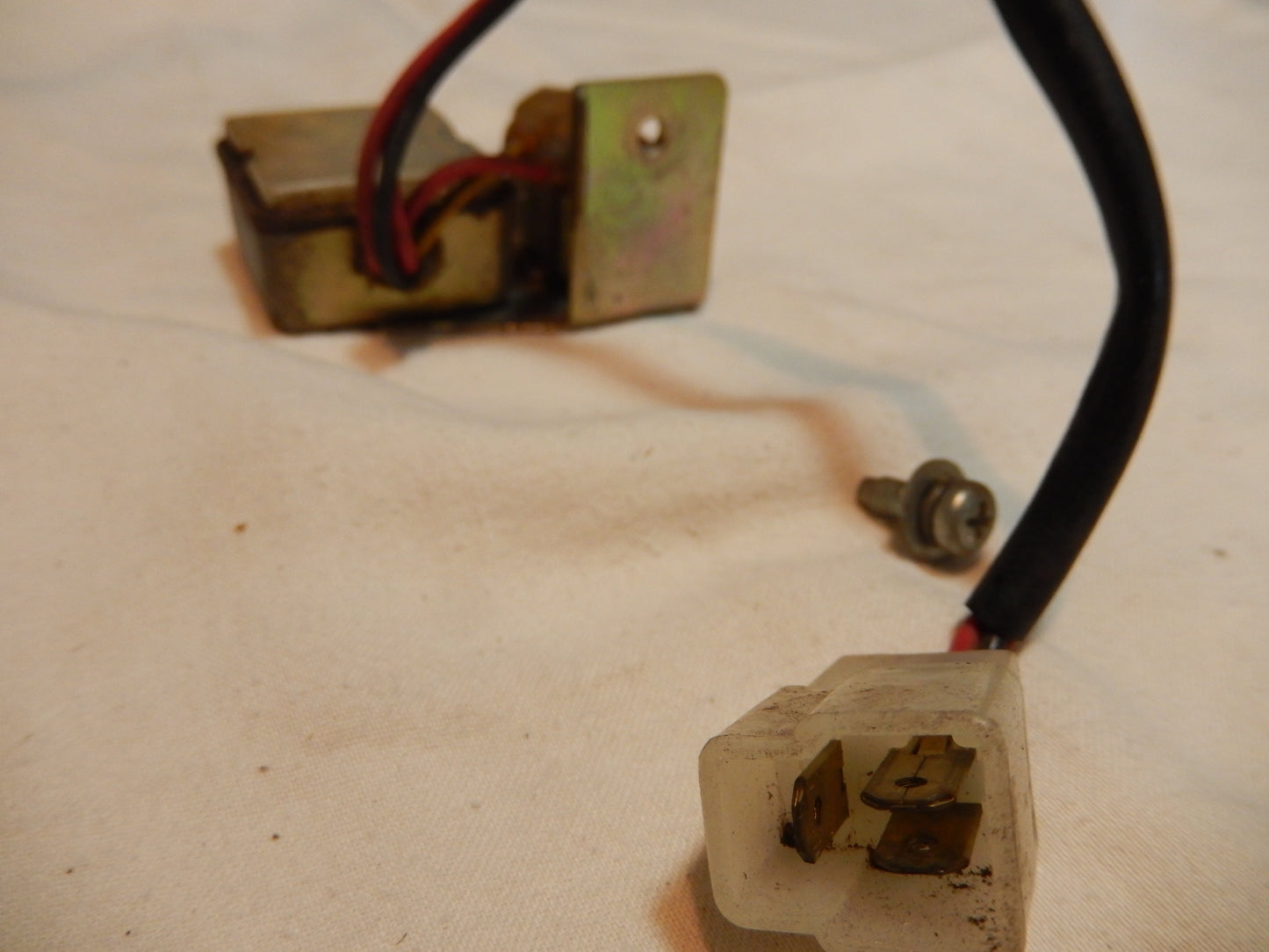Datsun 260Z Security Relay