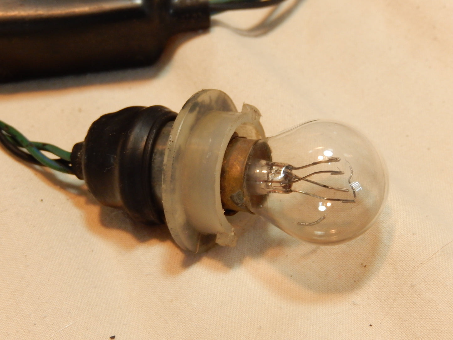 Datsun 240Z Front Turn Signal Bulb and Harness