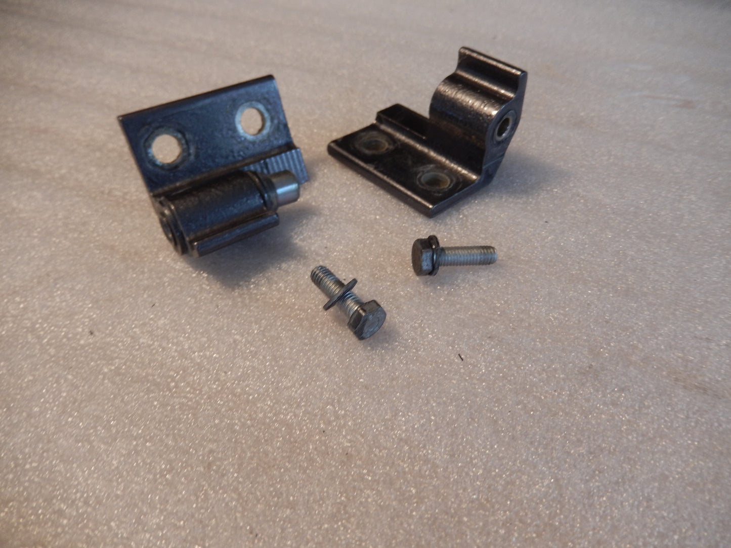Maserati Quattroporte Rear Passenger Door Hinge Set