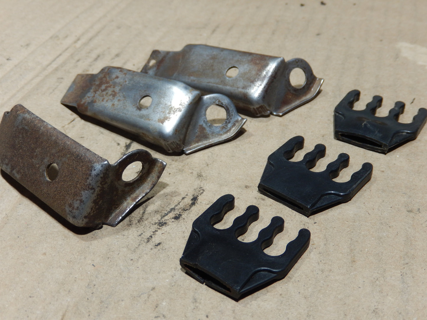 Datsun 240Z 280Z Ignition Wire Posts and Clips