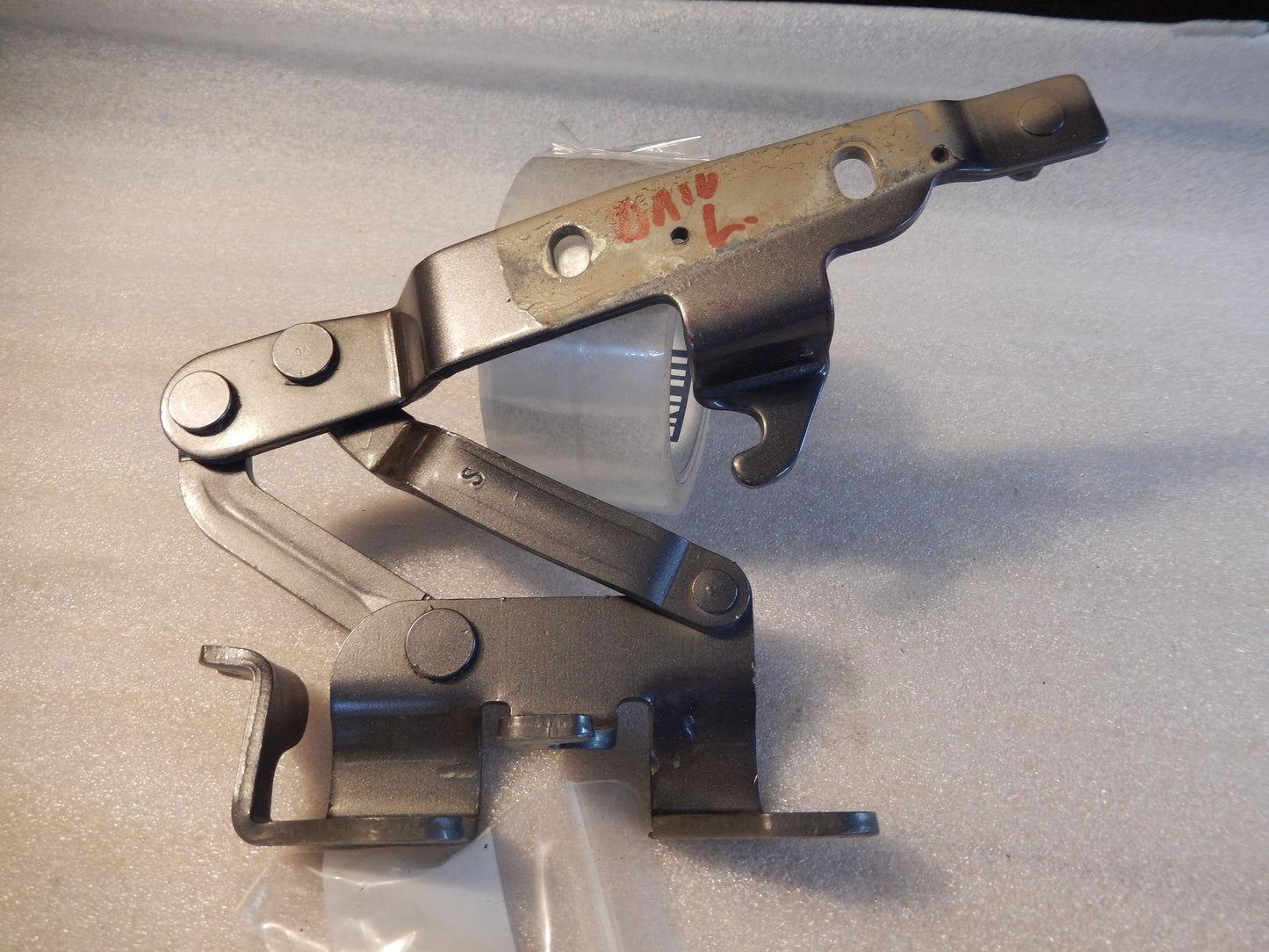 Maserati Quattroporte Drivers Side Hood Hinge
