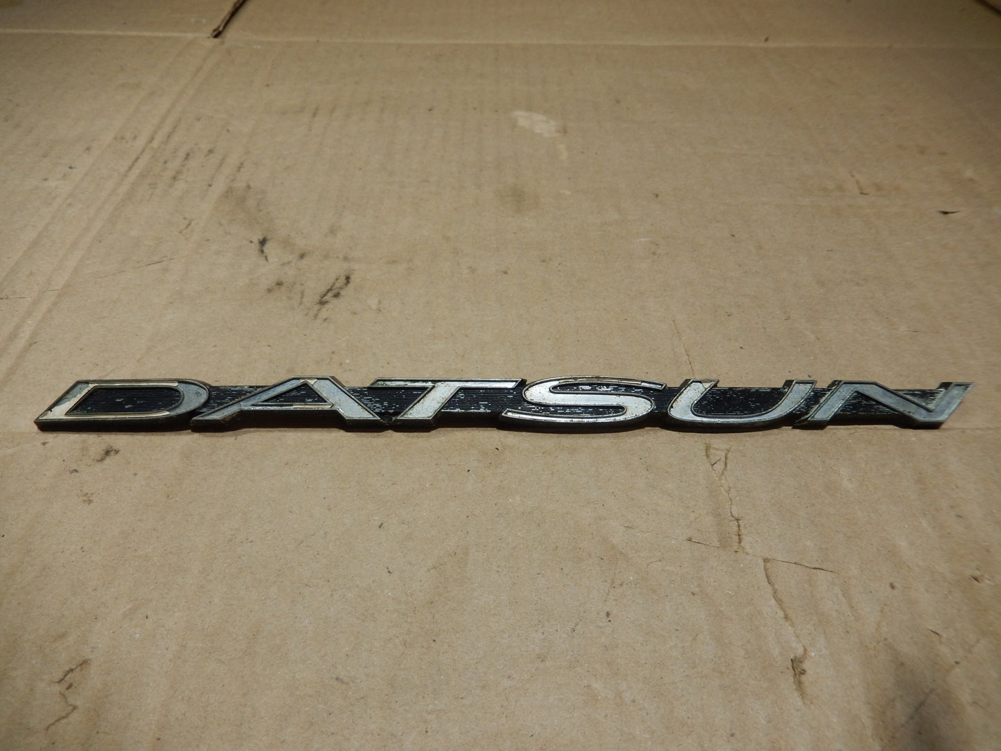 Datsun 240Z Fender Script