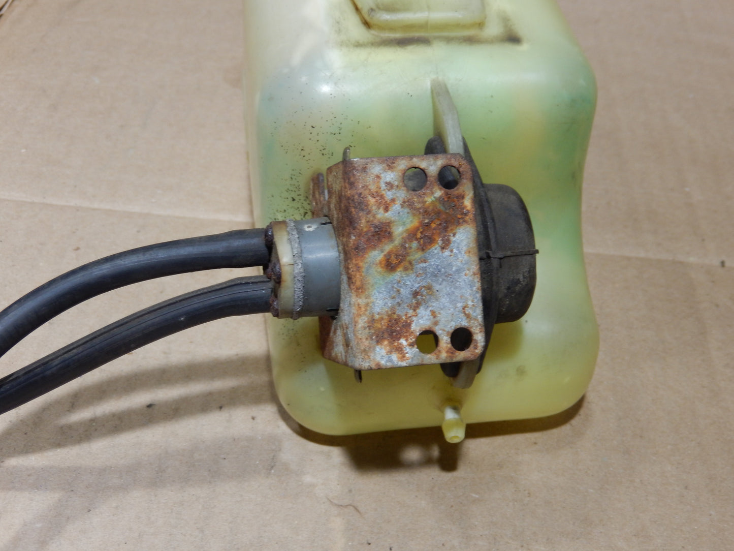 Datsun 240Z Working Washer Fluid Bottle
