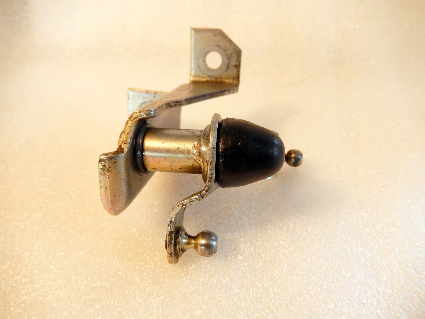 Datsun 280Z Engine Mounted Throttle Rod Bracket and Lever