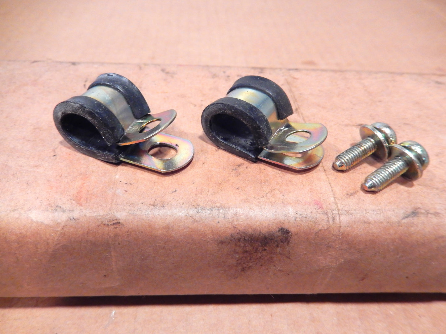 Maserati Quattroporte Pair of Interior Dashboard Wire Harness Clamps