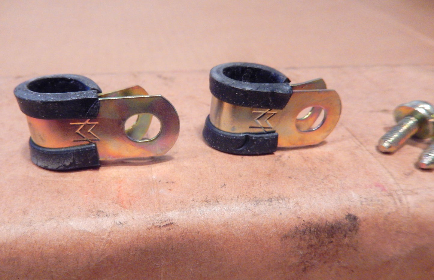 Maserati Quattroporte Pair of Interior Dashboard Wire Harness Clamps
