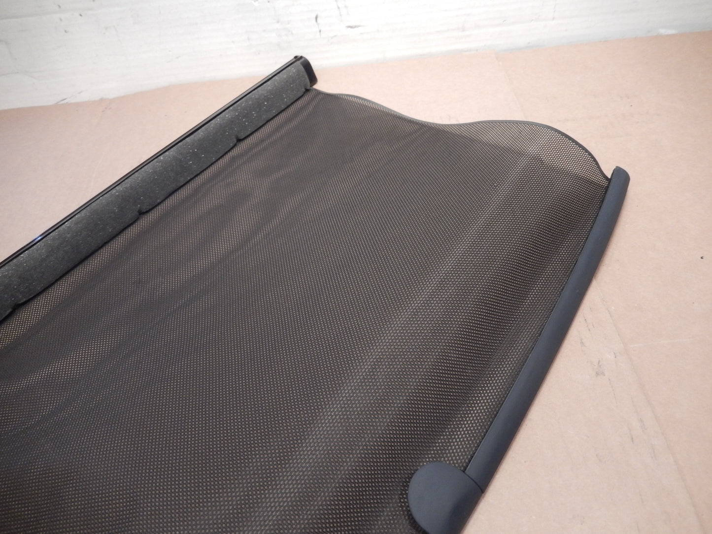 Maserati Quattroporte Rear Drivers Door Roller Shade