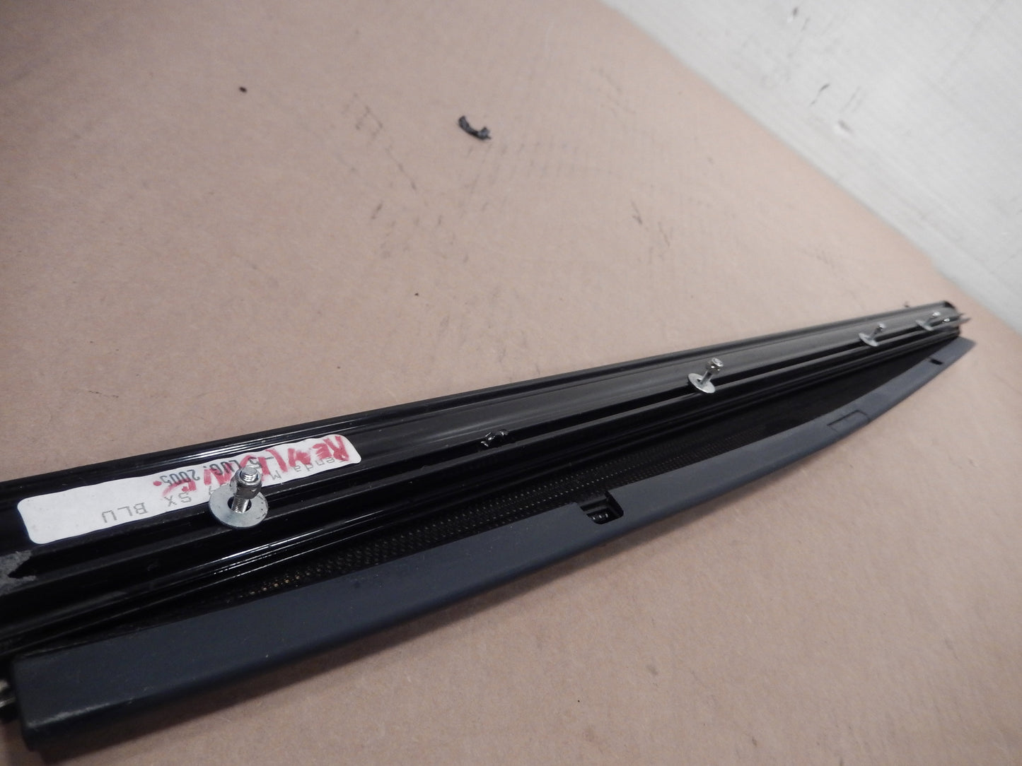 Maserati Quattroporte Rear Drivers Door Roller Shade