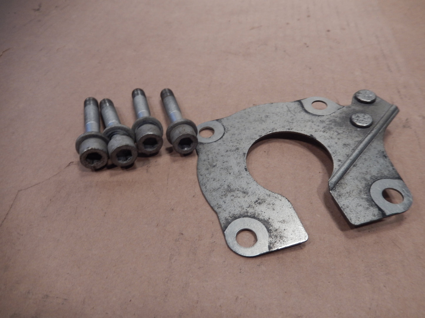 Maserati Quattroporte Front Hub Mount Kit