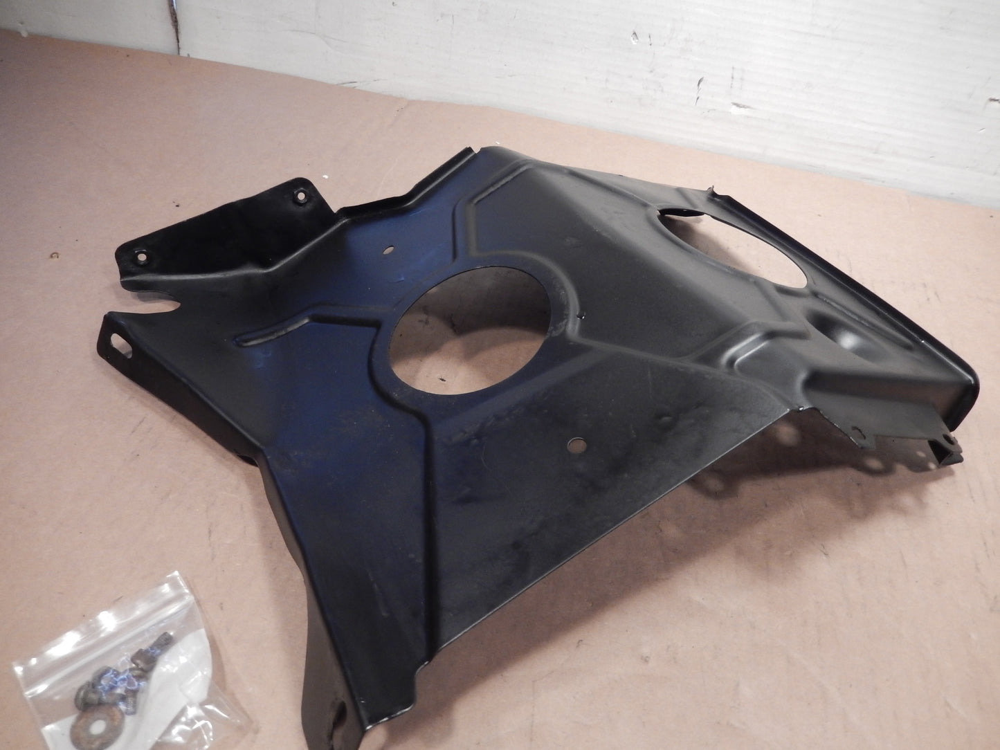 Maserati Quattroporte Front Passengers Head Light Splash Pan