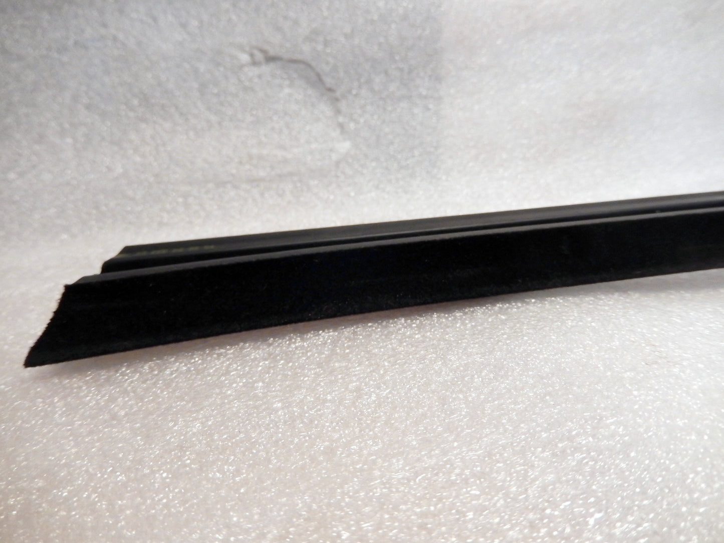 Maserati Quattroporte M139 Driver Interior Window Scraper Seal