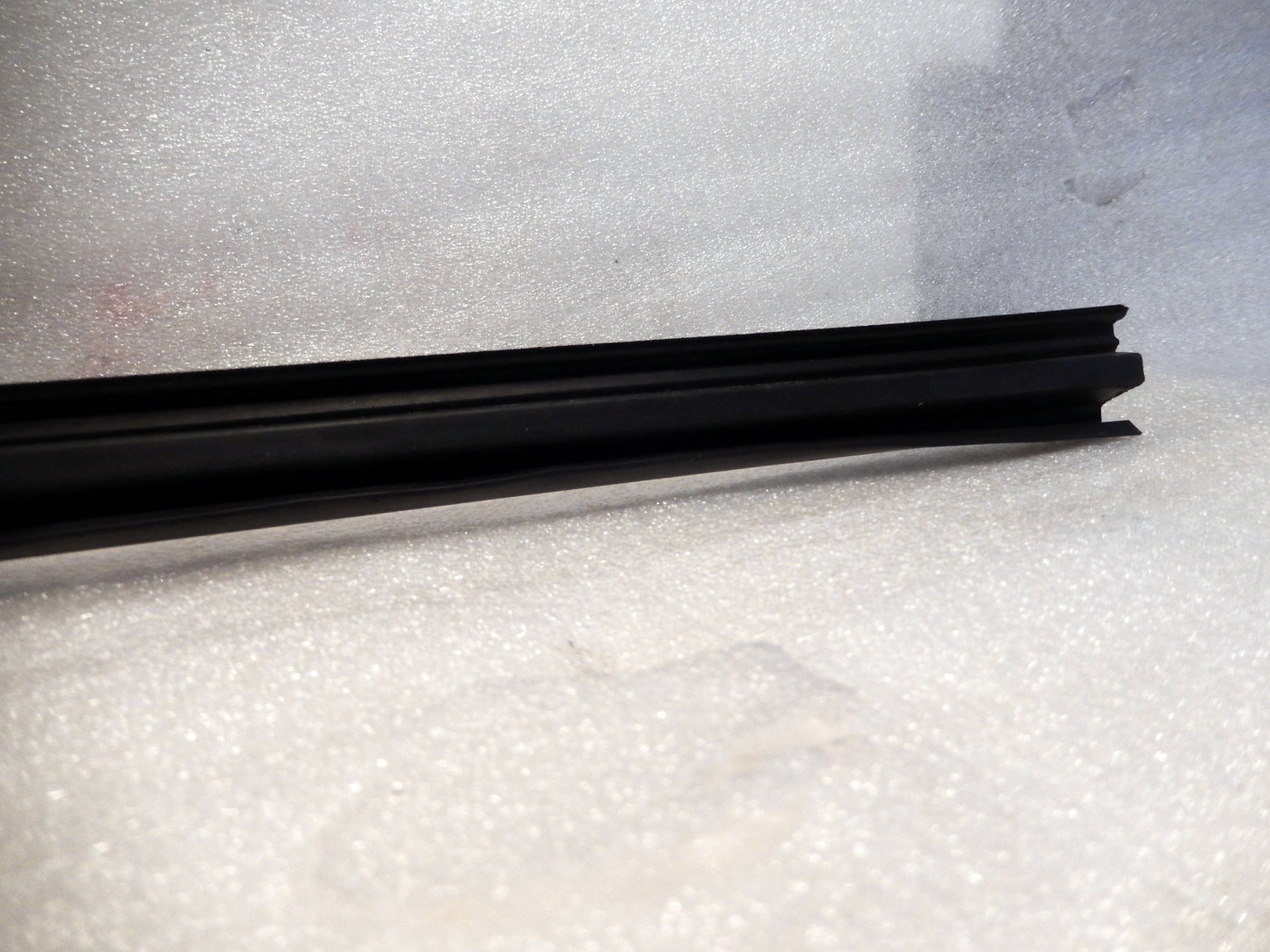 Maserati Quattroporte M139 Driver Interior Window Scraper Seal