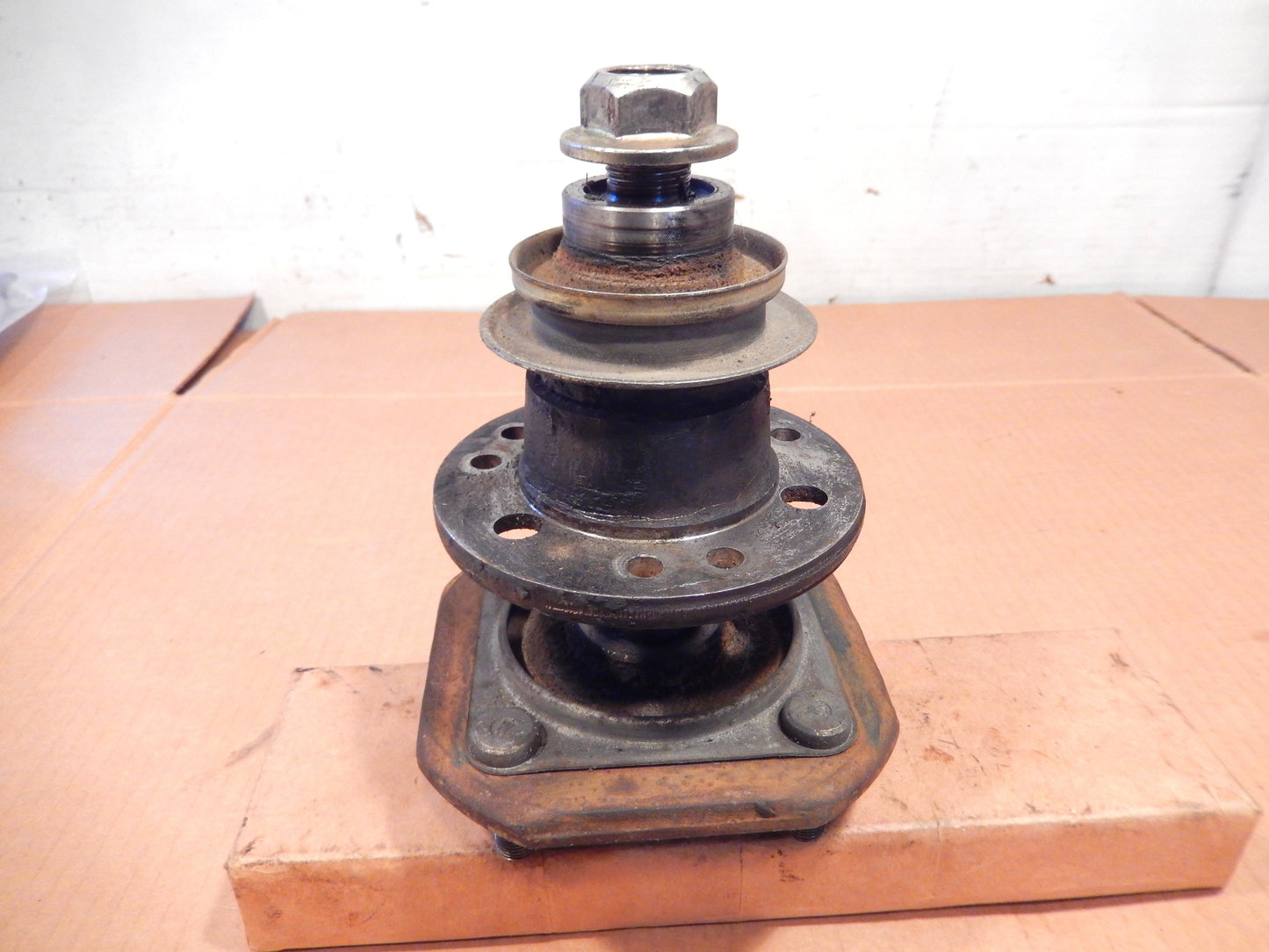 Datsun 280ZX Rear Hub Spindle Shaft Assembly