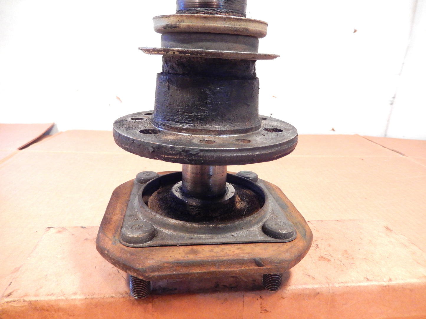 Datsun 280ZX Rear Hub Spindle Shaft Assembly