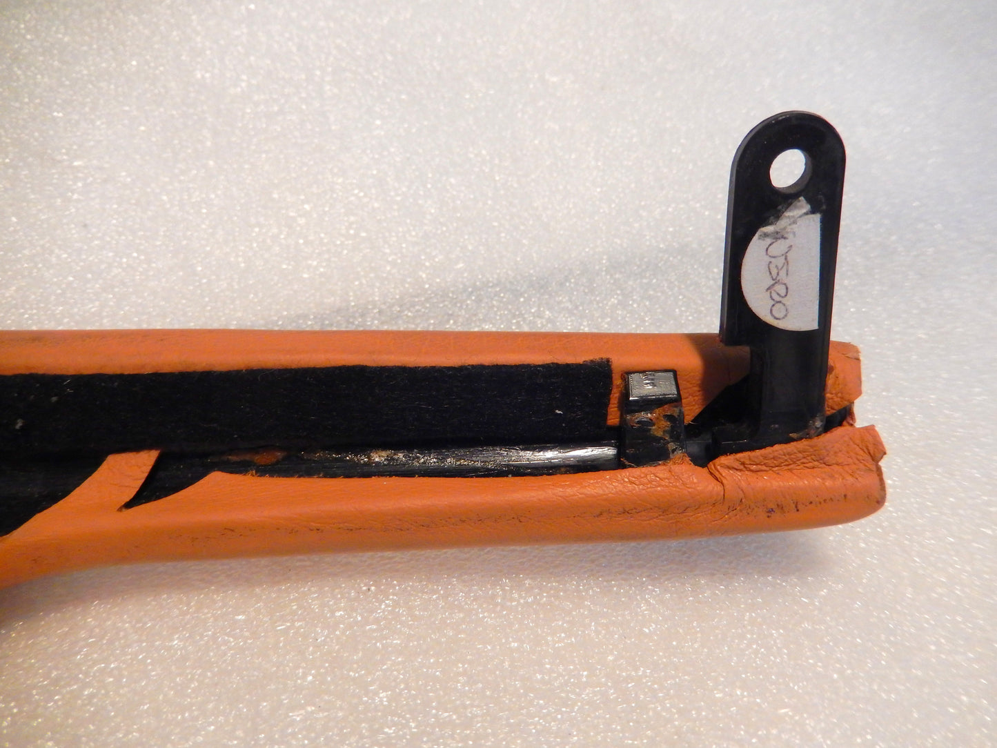 Maserati Quattroporte M139 Front Driver Interior Arm Rest
