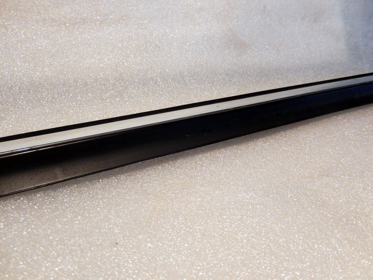 Maserati Quattroporte M139 Exterior Driver Door Window Seal and Trim