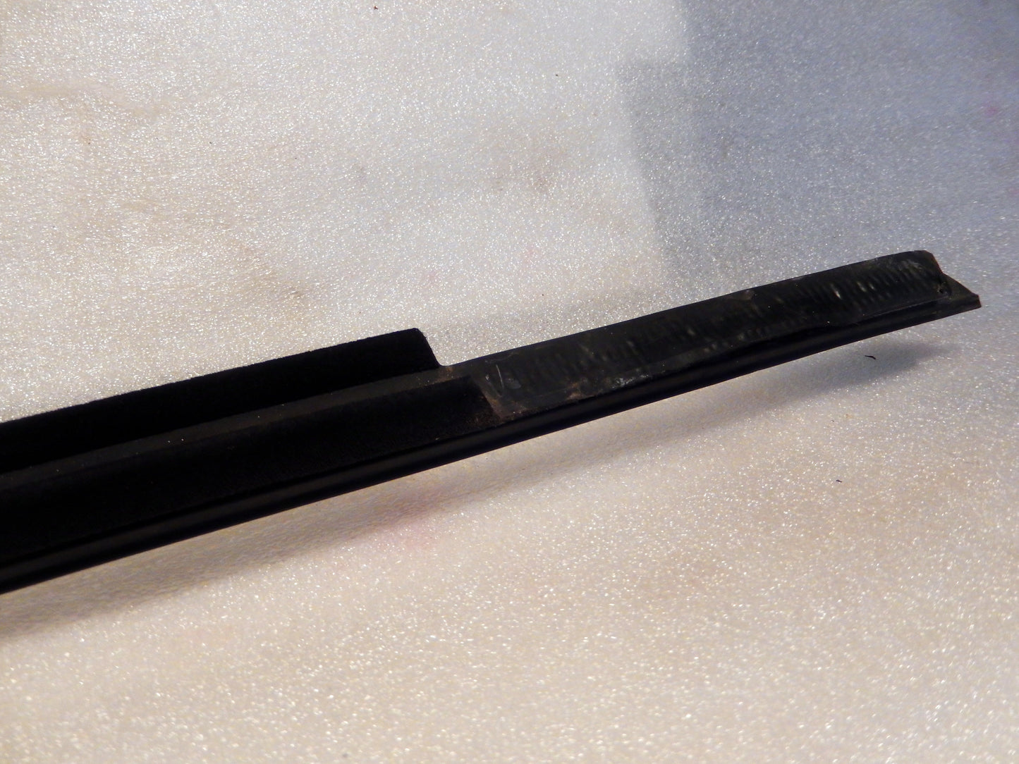 Maserati Quattroporte M139 Exterior Driver Door Window Seal and Trim