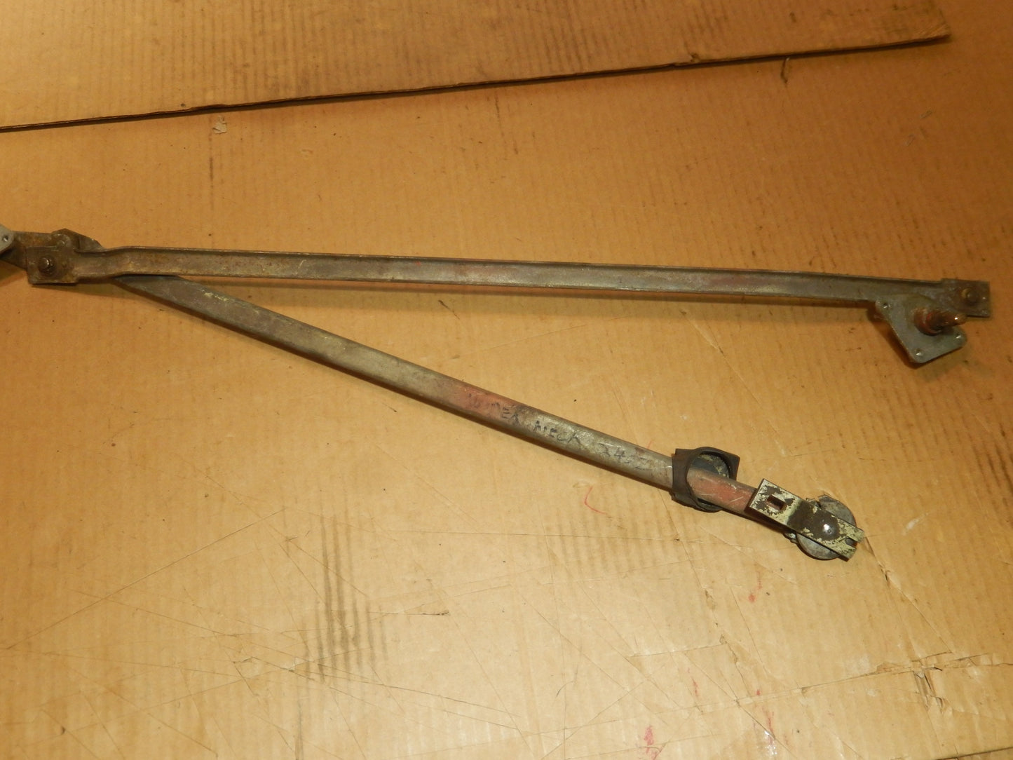 Datsun 240Z Windshield Wiper Mechanism