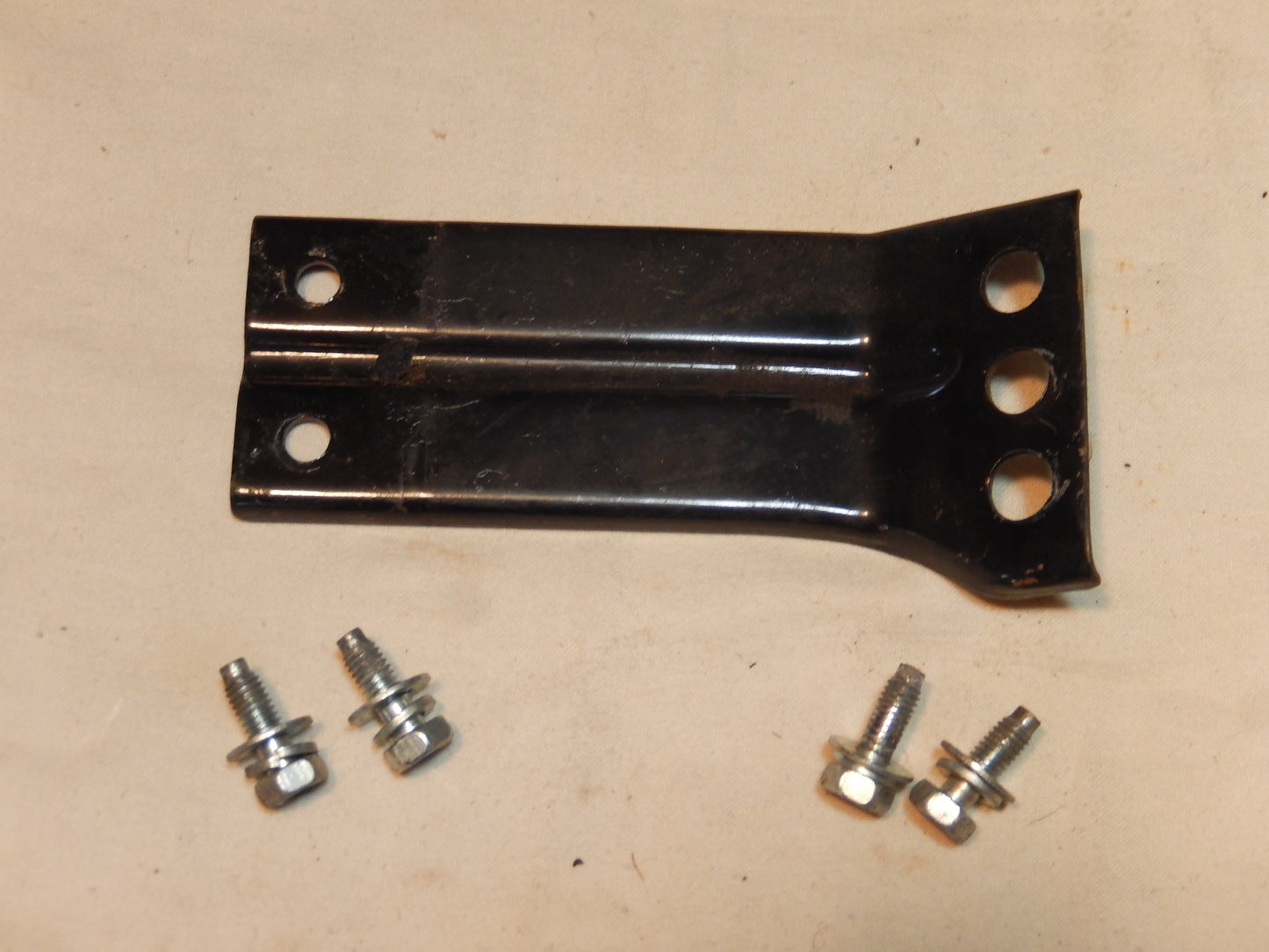 Datsun 260Z-280Z Dashboard to Tunnel Bracket