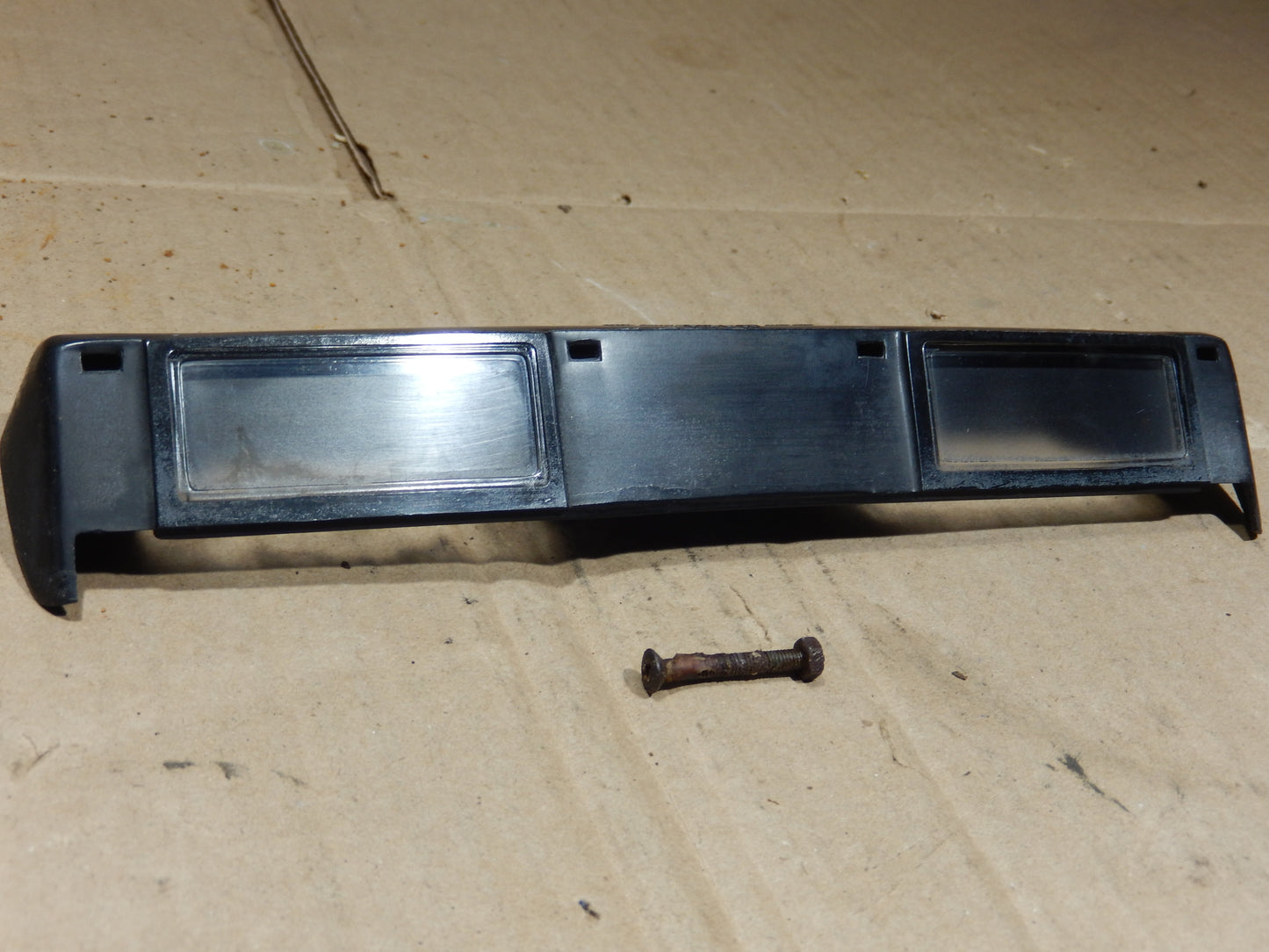 Datsun 240Z Plate Light Cover