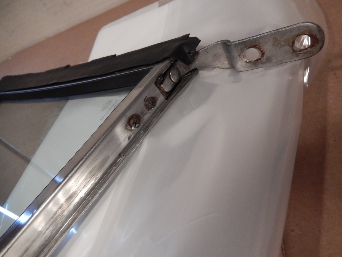 Datsun 260Z 280Z 2 + 2 Rear Drivers Side Quarter Window