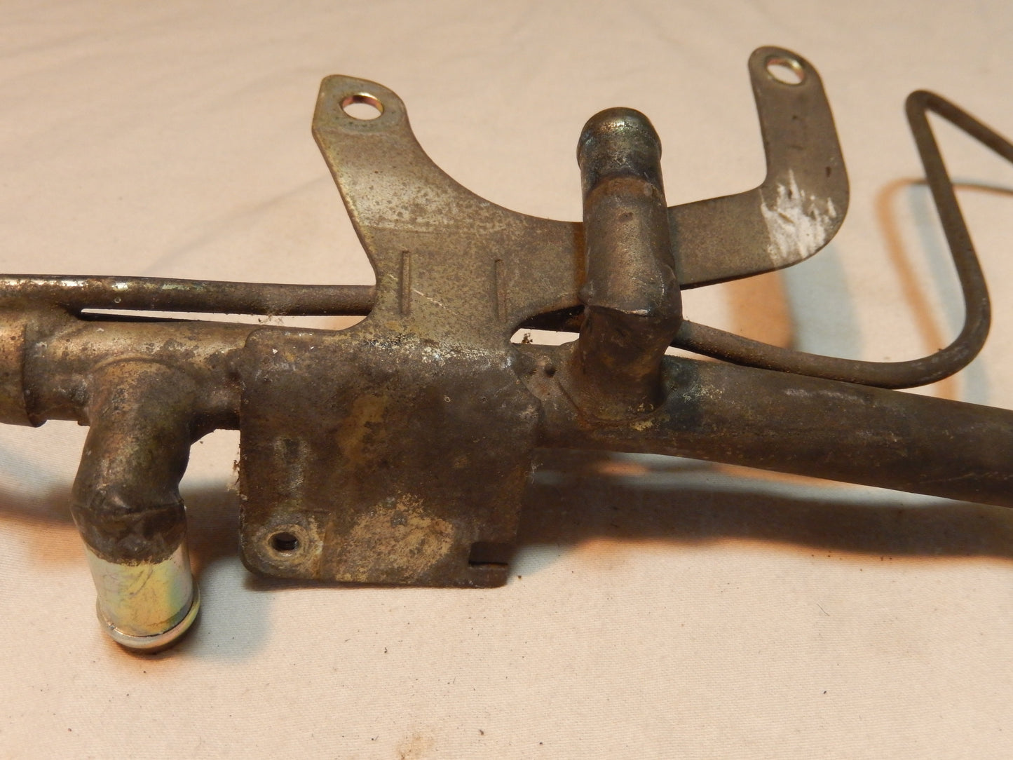 Datsun 280ZX Vaccum Line Bracket