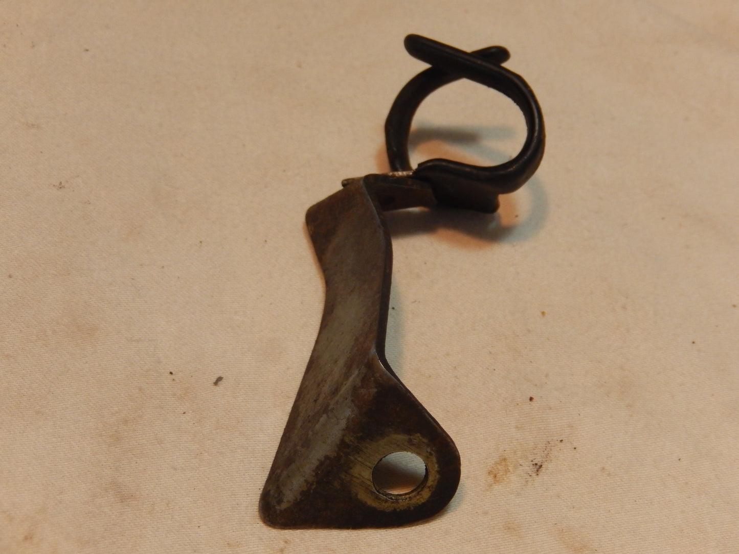 Datsun 280ZX Top of Engine Wire Guide