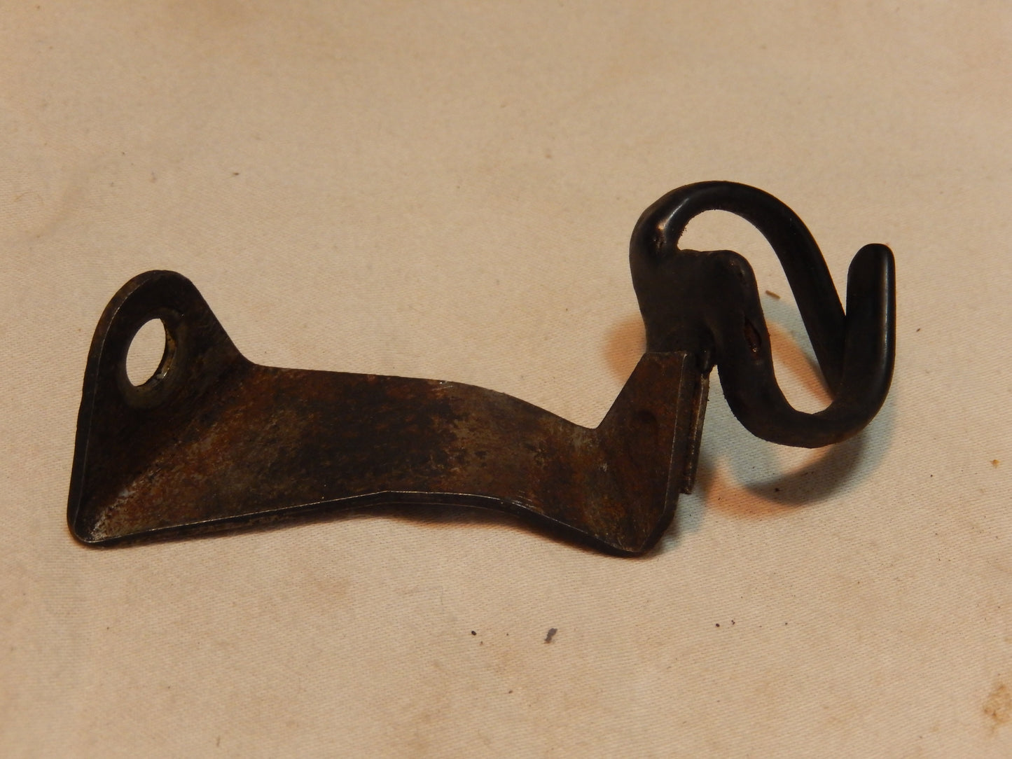 Datsun 280ZX Top of Engine Wire Guide