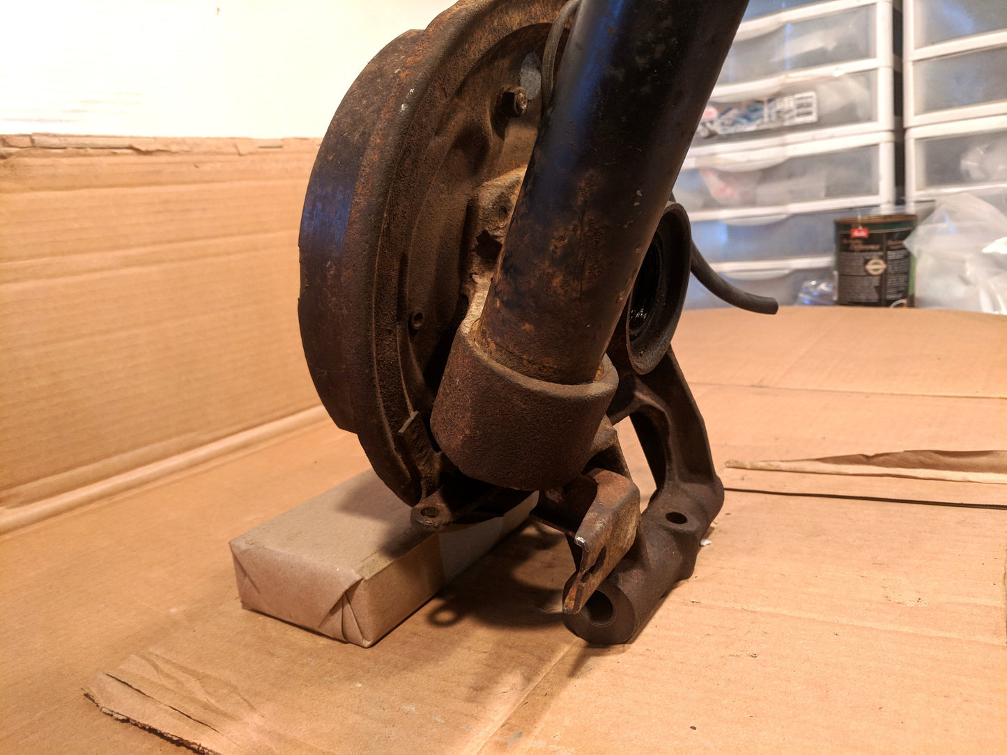 Datsun 240Z Driver's Rear Strut and Hub Assembly