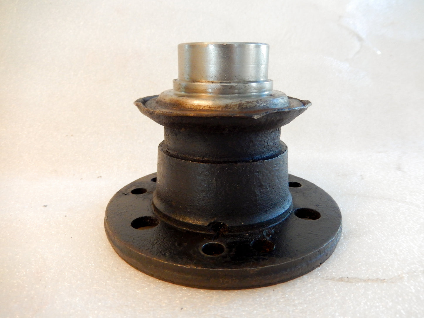 Datsun 240Z Inside Hub Assembly