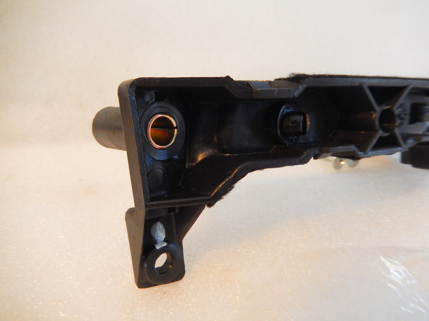 Maserati Quattroporte M139 Front Passenger Door Grab Handle Mount Post