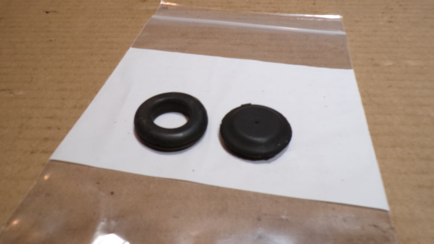 Datsun 240Z Rubber Wires Port and Splash Cap