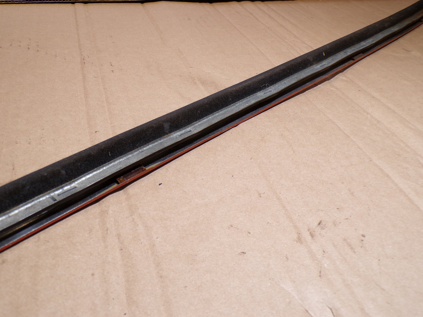 Datsun 240Z Passenger Door Window Scraper