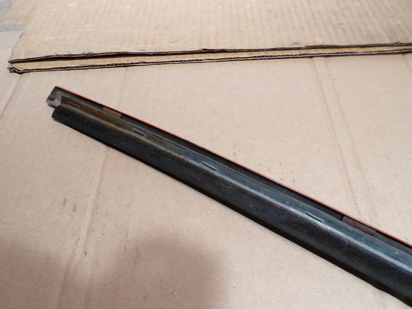 Datsun 240Z Passenger Door Window Scraper